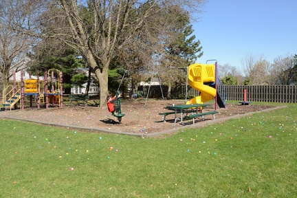 Deerbrook East Egg Hunt - 1400 eggs